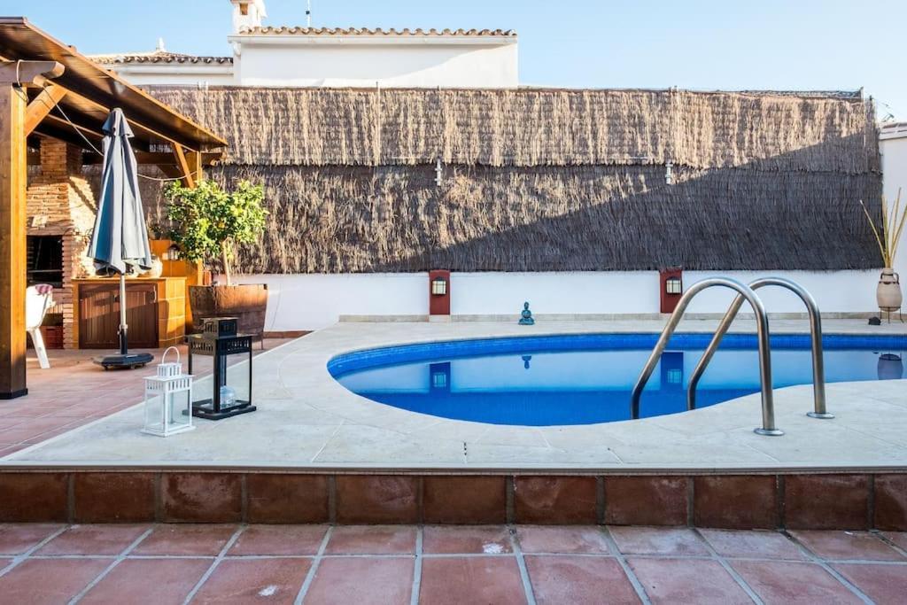 Estudio Maria De Waard Nerja Extérieur photo