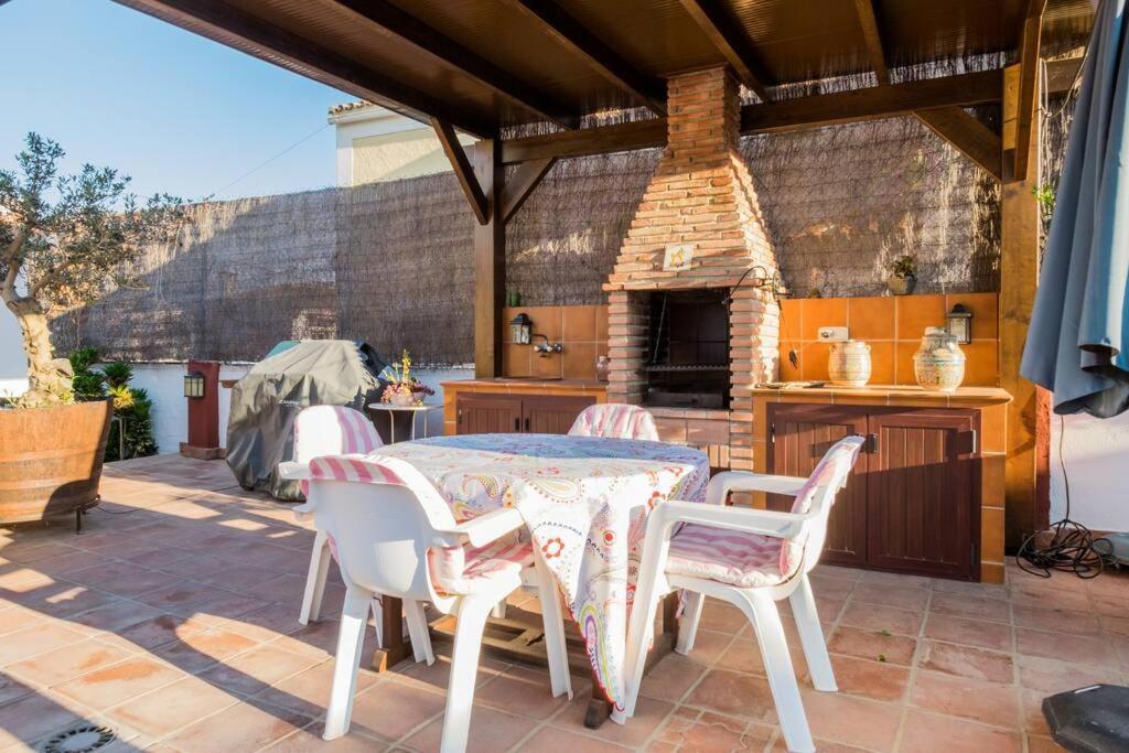 Estudio Maria De Waard Nerja Extérieur photo