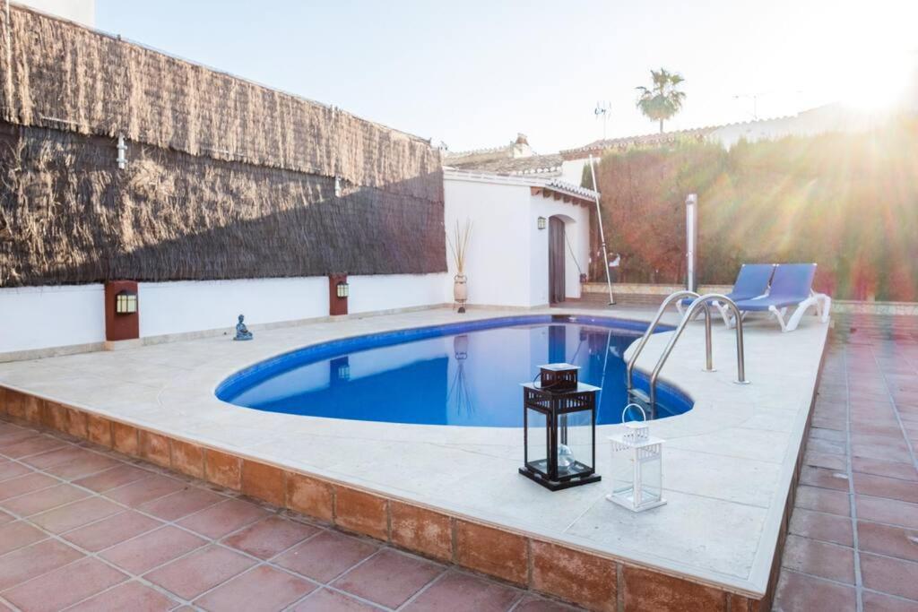 Estudio Maria De Waard Nerja Extérieur photo